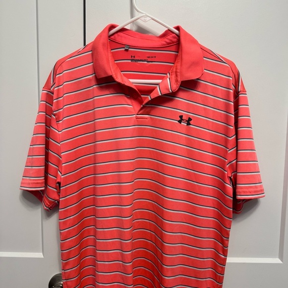 Under Armour Men's Golf Polo Shirt LG Loose Fit Coral Striped 1342082 Heatgear - Picture 2 of 8